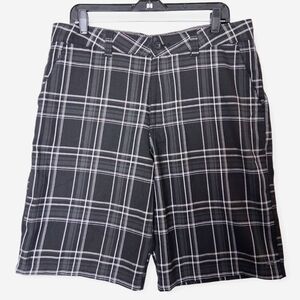 O'Neill Black and White Flat Front Shorts for Casual Comfort Mens Size 34